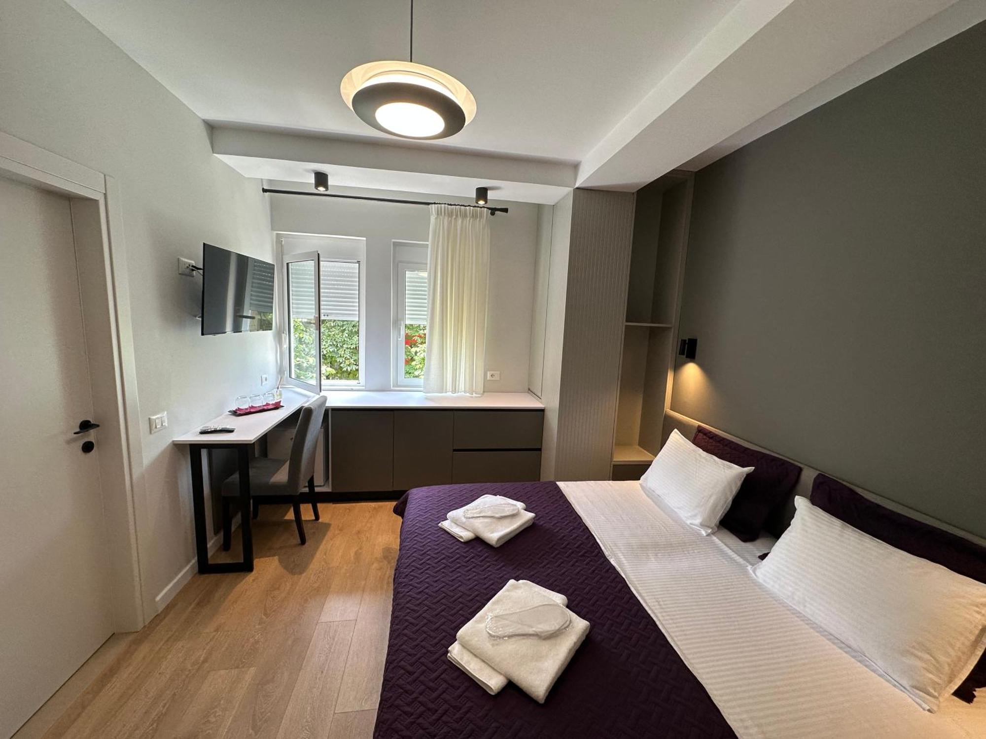 Soin Rooms Tirana Exterior photo
